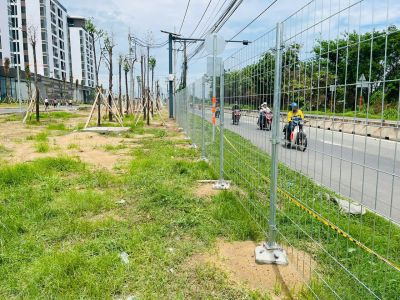 Hàng rào tại Thủ Thiêm, Quận 2
